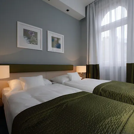 Atrium Fashion 4* Budapest