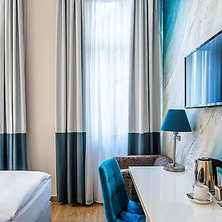 Hotel Atrium By Mellow Mood 4*