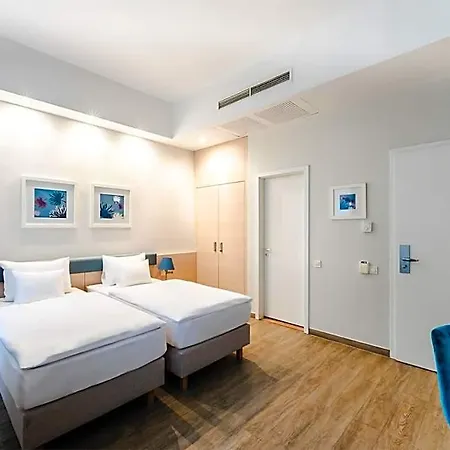 Hotel Atrium By Mellow Mood