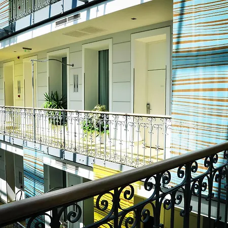 Atrium Fashion 4* Budapest