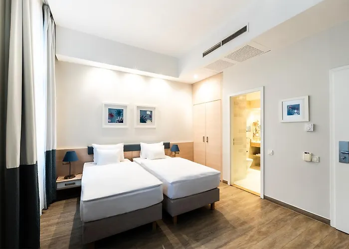 Atrium Hotel By Mellow Mood Hotels