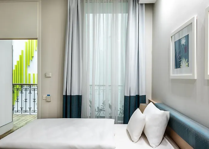 Atrium Hotel By Mellow Mood Hotels