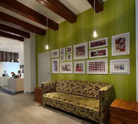Atrium Hotel By Mellow Mood Hotels